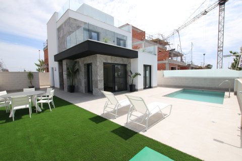 Villa zum Verkauf Pilar de la Horadada, Alicante, Spanien 3 Schlafzimmer, 232 m2 Nr. 110661 - Foto 14