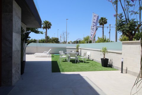 Villa zum Verkauf Pilar de la Horadada, Alicante, Spanien 3 Schlafzimmer, 232 m2 Nr. 110661 - Foto 17