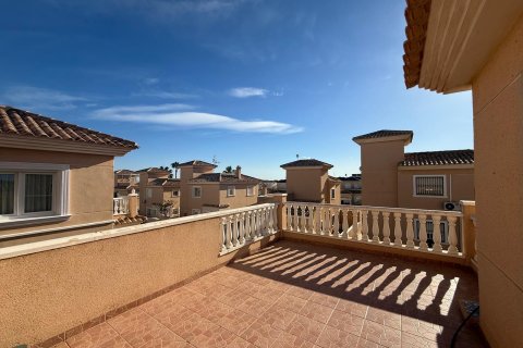 Huvila myytävänä La Florida, Alicante, Espanja, 3 makuuhuonetta, 200 m2 No. 139920 - kuva 26