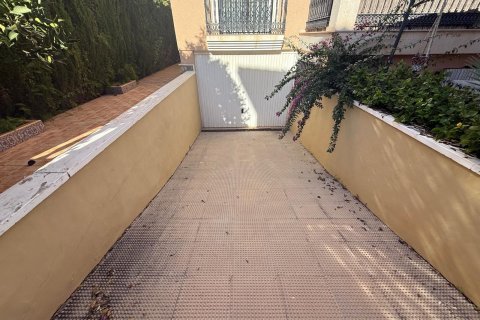 Huvila myytävänä La Florida, Alicante, Espanja, 3 makuuhuonetta, 200 m2 No. 139920 - kuva 16