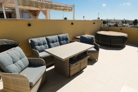 Villa à vendre Torrevieja, Alicante, Espagne, 3 chambres, 119 m2 No. 139923 - photo 2
