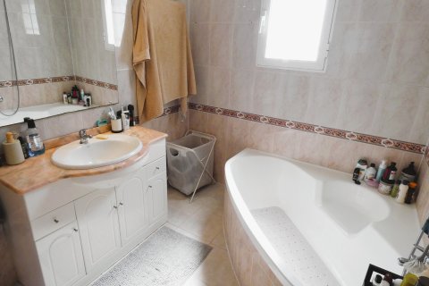 Villa à vendre Torrevieja, Alicante, Espagne, 3 chambres, 119 m2 No. 139923 - photo 30