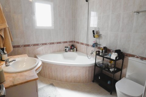 Villa à vendre Torrevieja, Alicante, Espagne, 3 chambres, 119 m2 No. 139923 - photo 29