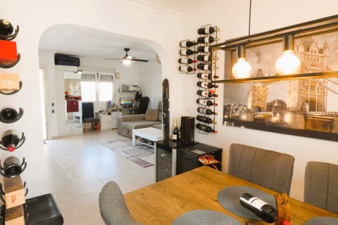 Villa à vendre Torrevieja, Alicante, Espagne, 3 chambres, 119 m2 No. 139923 - photo 16