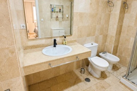 Apartamento en venta en Torrevieja, Alicante, España 3 dormitorios, 92 m2 No. 181859 - foto 8