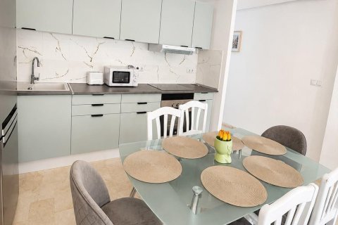 Apartamento en venta en Torrevieja, Alicante, España 3 dormitorios, 92 m2 No. 181859 - foto 7