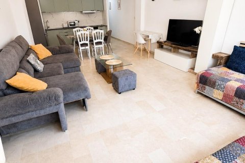 Apartamento en venta en Torrevieja, Alicante, España 3 dormitorios, 92 m2 No. 181859 - foto 4