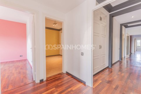 Appartamento in vendita a Barcelona, Spagna 5 camere da letto, 223 mq. N° 177908 - foto 8