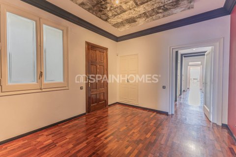 Appartamento in vendita a Barcelona, Spagna 5 camere da letto, 223 mq. N° 177908 - foto 7