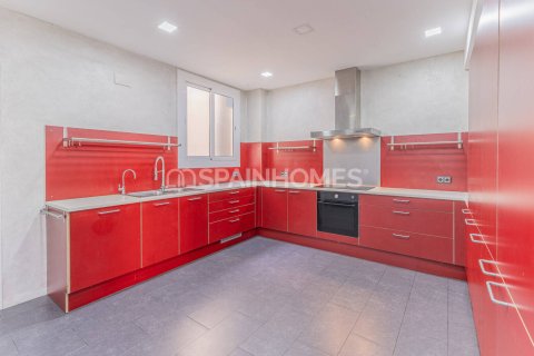 Appartamento in vendita a Barcelona, Spagna 5 camere da letto, 223 mq. N° 177908 - foto 13