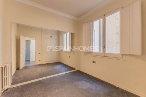 Appartamento in vendita a Barcelona, Spagna 5 camere da letto, 223 mq. N° 177908 - foto 27