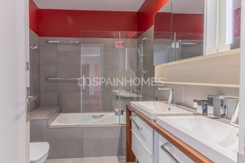 Appartamento in vendita a Barcelona, Spagna 5 camere da letto, 223 mq. N° 177908 - foto 19