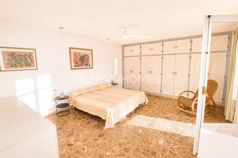 Продажа виллы в Ориуэла, Аликанте, Испания 5 спален, 329м2 №177909 - фото 18