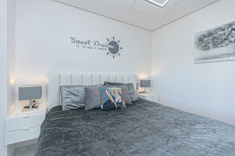 Huoneisto myytävänä Alicante, Espanja, 3 makuuhuonetta, 82 m2 No. 189324 - kuva 8
