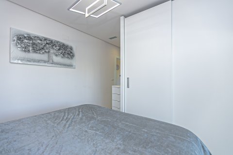 Huoneisto myytävänä Alicante, Espanja, 3 makuuhuonetta, 82 m2 No. 189324 - kuva 9