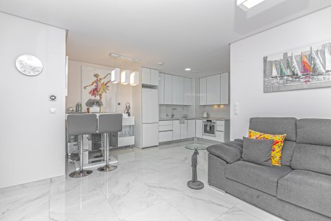 Huoneisto myytävänä Alicante, Espanja, 3 makuuhuonetta, 82 m2 No. 189324 - kuva 20