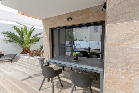Villa à vendre à Los Montesinos, Alicante, Espagne, 3 chambres, 120 m2 No. 189325 - photo 2