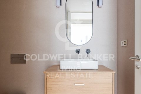 Apartment for sale in Madrid, Spain 3 bedrooms,  No. 156897 - photo 17