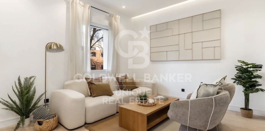 Apartamento en Madrid, España 4 dormitorios, 158 m2 No. 156896