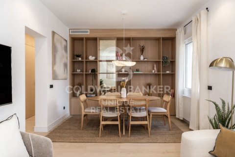 Apartamento en venta en Madrid, España 4 dormitorios, 158 m2 No. 156896 - foto 2