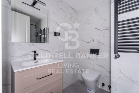 Apartment à vendre à Madrid, Espagne, 2 chambres,  No. 156898 - photo 9