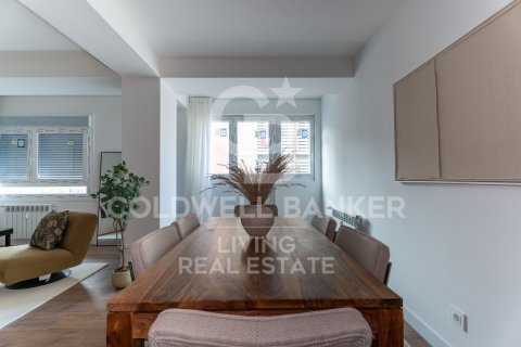 Apartment à vendre à Madrid, Espagne, 2 chambres,  No. 156898 - photo 3