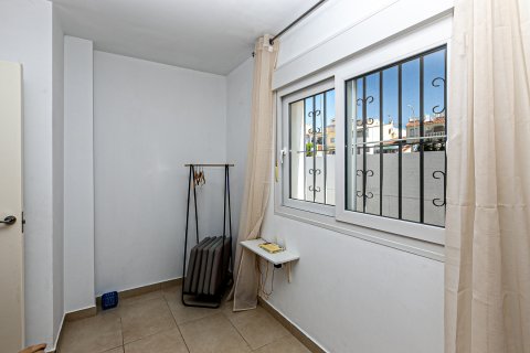 Villa à vendre à La Marina, Alicante, Espagne, 4 chambres, 143 m2 No. 188972 - photo 24