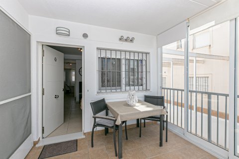 Villa à vendre à La Marina, Alicante, Espagne, 4 chambres, 143 m2 No. 188972 - photo 9