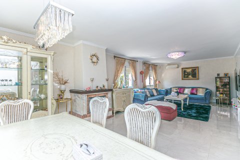 Villa à vendre à Dehesa De Campoamor, Alicante, Espagne, 4 chambres, 185 m2 No. 188973 - photo 13