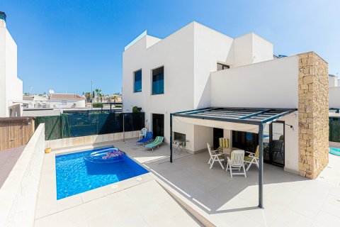 Villa in Alicante, Spain 3 bedrooms, 162 sq.m. No. 188970