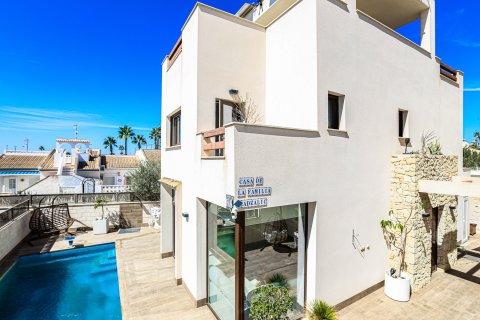 Villa Alicante, Spānijā 3 istabas, 101 m2 Nr. 188971