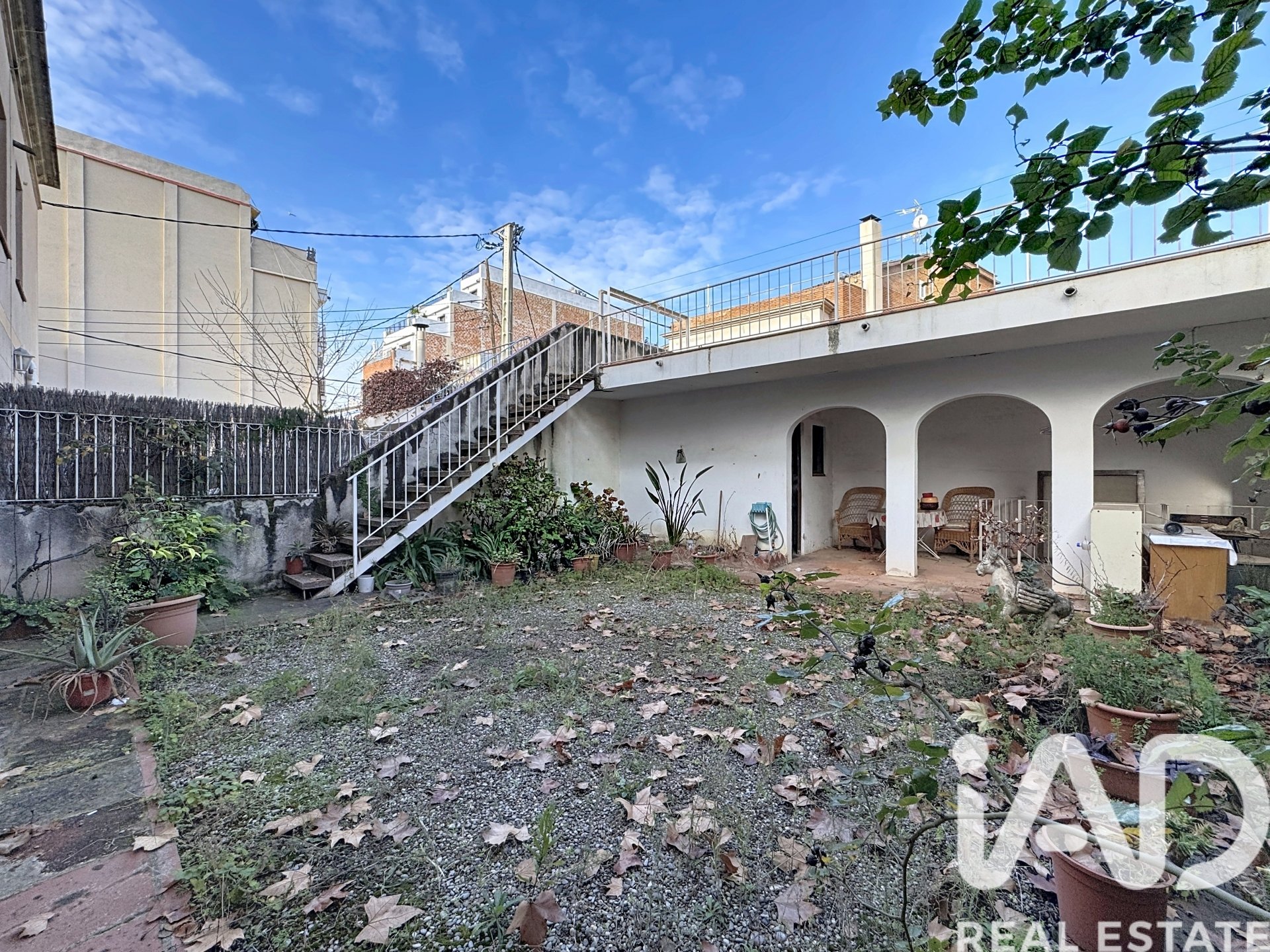 Villetta a schiera a El Masnou, Barcelona, Spagna 7 camere da letto, 224 mq. N° 172920