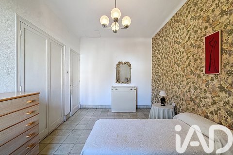 Townhouse for sale in El Masnou, Barcelona, Spain 7 bedrooms, 224 sq.m. No. 172920 - photo 22