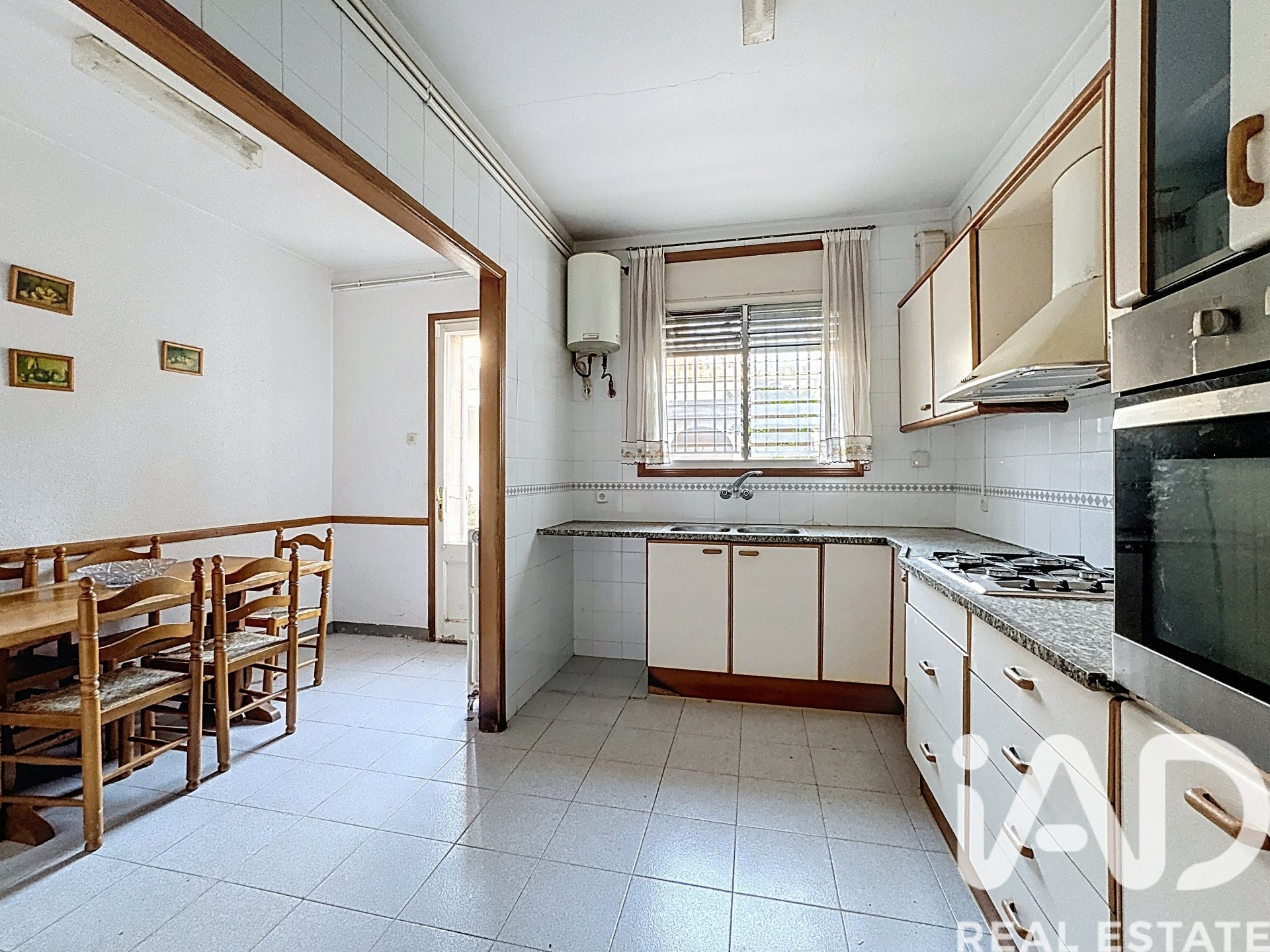 Villetta a schiera a El Masnou, Barcelona, Spagna 7 camere da letto, 224 mq. N° 172920