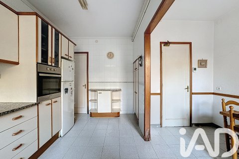 Townhouse for sale in El Masnou, Barcelona, Spain 7 bedrooms, 224 sq.m. No. 172920 - photo 25