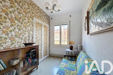 Townhouse for sale in El Masnou, Barcelona, Spain 7 bedrooms, 224 sq.m. No. 172920 - photo 23