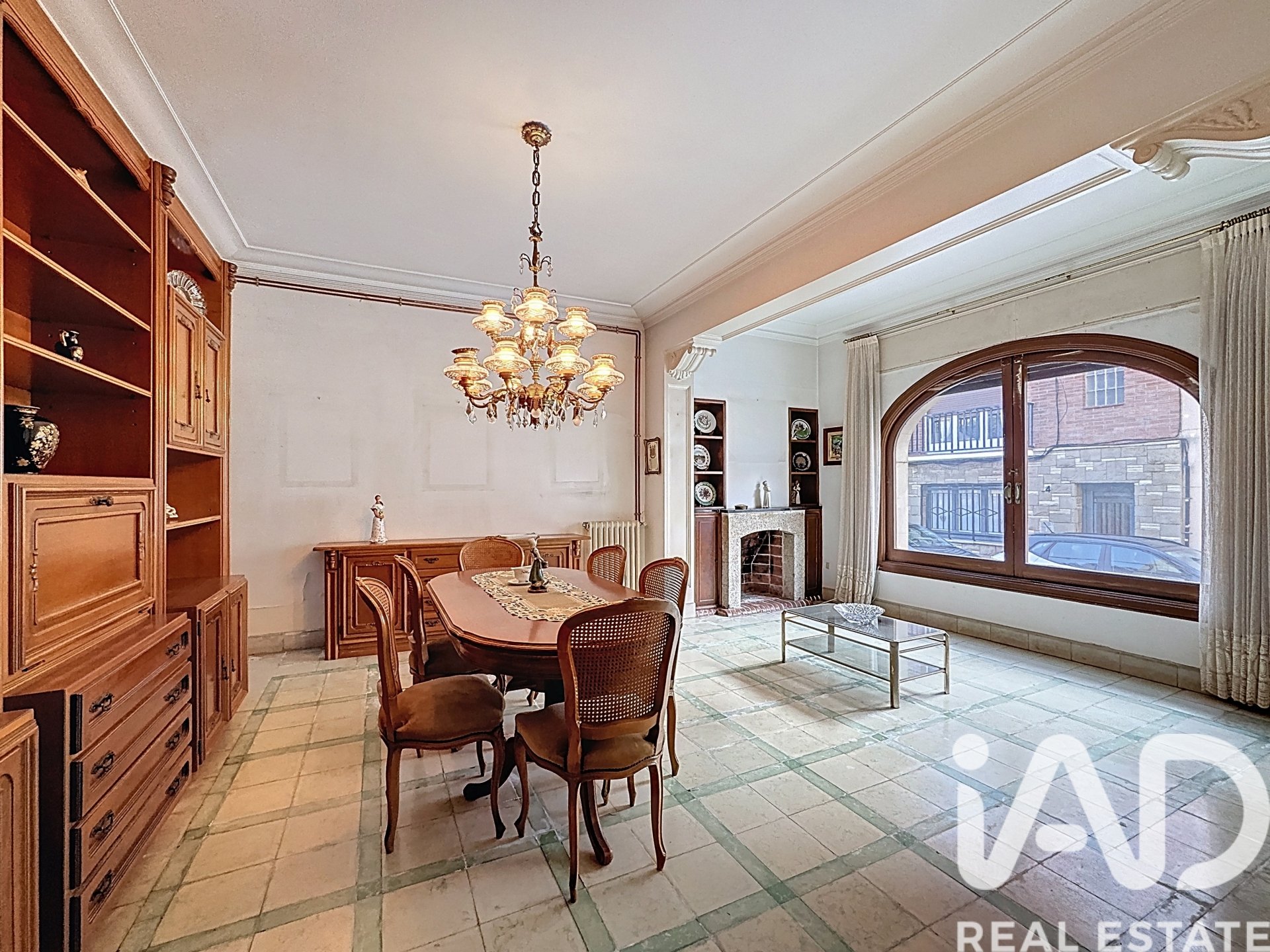 Villetta a schiera a El Masnou, Barcelona, Spagna 7 camere da letto, 224 mq. N° 172920