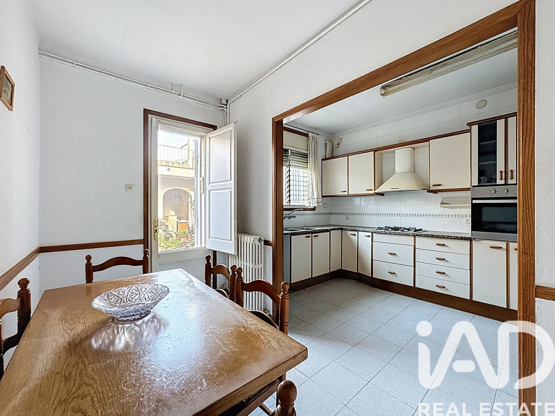 Villetta a schiera a El Masnou, Barcelona, Spagna 7 camere da letto, 224 mq. N° 172920