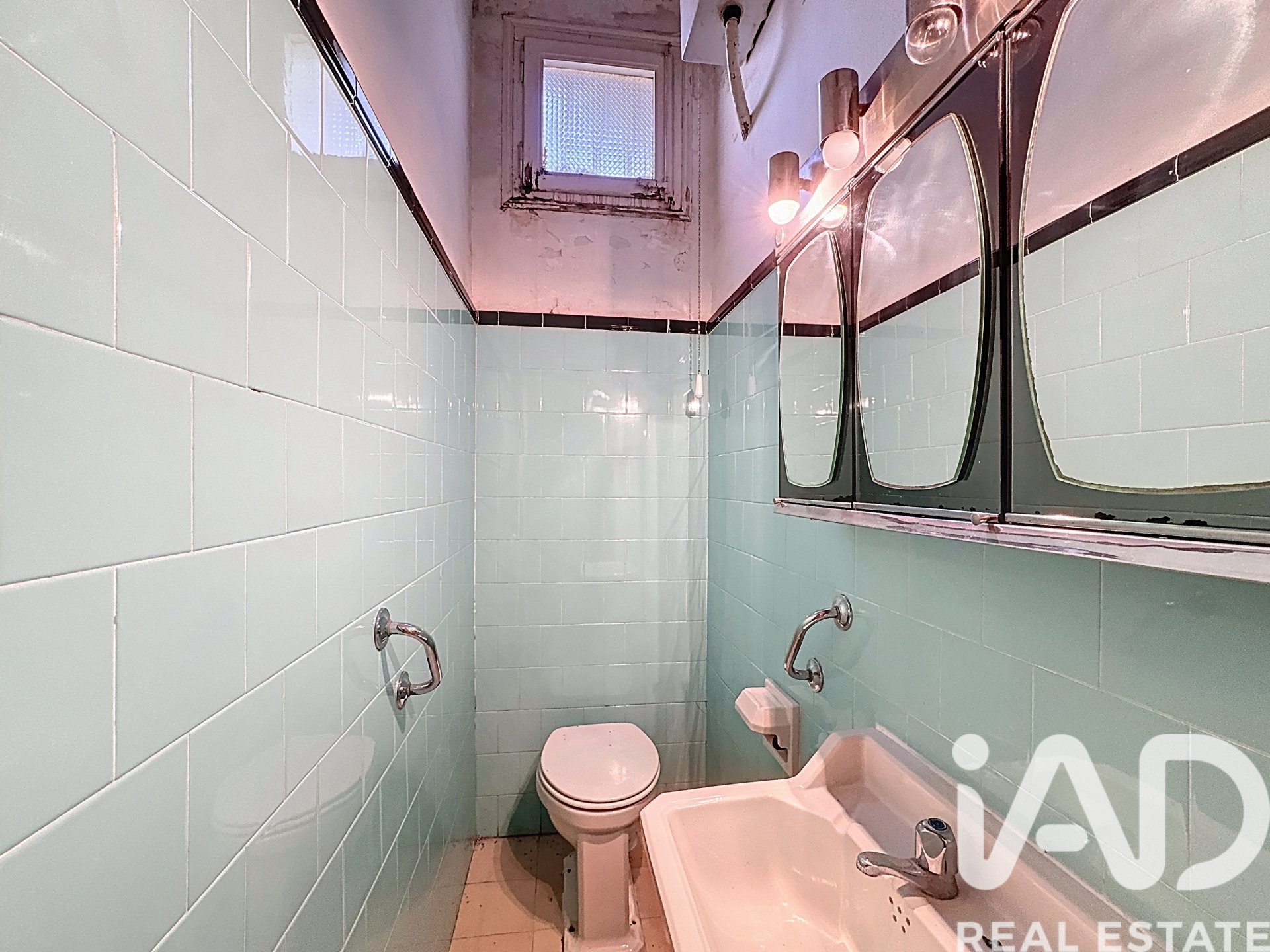 Villetta a schiera a El Masnou, Barcelona, Spagna 7 camere da letto, 224 mq. N° 172920