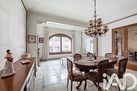 Townhouse for sale in El Masnou, Barcelona, Spain 7 bedrooms, 224 sq.m. No. 172920 - photo 6