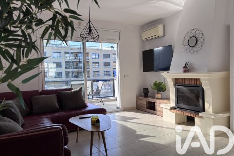 Casa adosada en venta en Castelló d'Empúries, Gerona, España 3 dormitorios, 139 m2 No. 172922 - foto 2