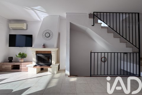 Casa adosada en venta en Castelló d'Empúries, Gerona, España 3 dormitorios, 139 m2 No. 172922 - foto 13