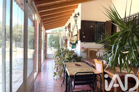 House for sale in Terrassa, Barcelona, Spain 4 bedrooms, 1323 sq.m. No. 172917 - photo 10