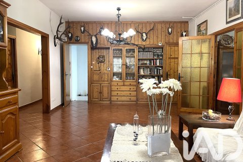 House for sale in Terrassa, Barcelona, Spain 4 bedrooms, 1323 sq.m. No. 172917 - photo 13