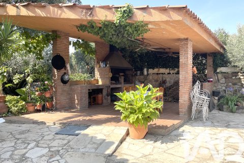 House for sale in Terrassa, Barcelona, Spain 4 bedrooms, 1323 sq.m. No. 172917 - photo 4