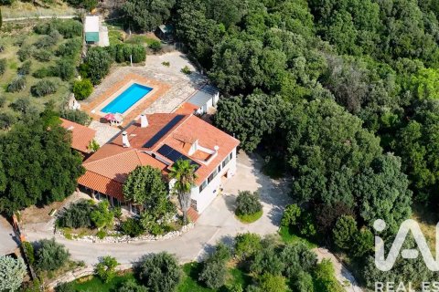 House for sale in Terrassa, Barcelona, Spain 4 bedrooms, 1323 sq.m. No. 172917 - photo 1
