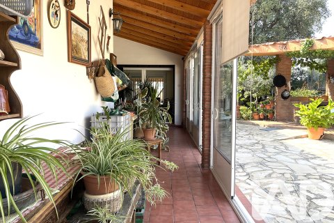 House for sale in Terrassa, Barcelona, Spain 4 bedrooms, 1323 sq.m. No. 172917 - photo 3