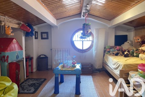 House for sale in Terrassa, Barcelona, Spain 4 bedrooms, 1323 sq.m. No. 172917 - photo 24