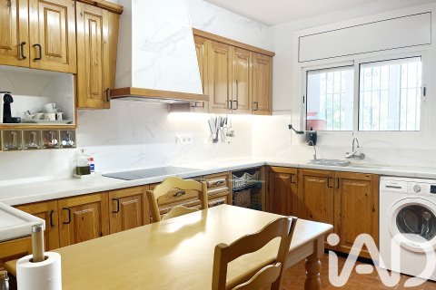 House for sale in Terrassa, Barcelona, Spain 4 bedrooms, 1323 sq.m. No. 172917 - photo 15