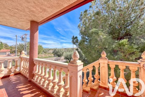 House à vendre à Alicante, Espagne, 5 chambres, 390 m2 No. 172919 - photo 28
